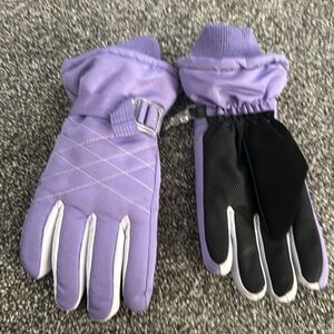 Champion Winter purple girl gloves sz 8/16